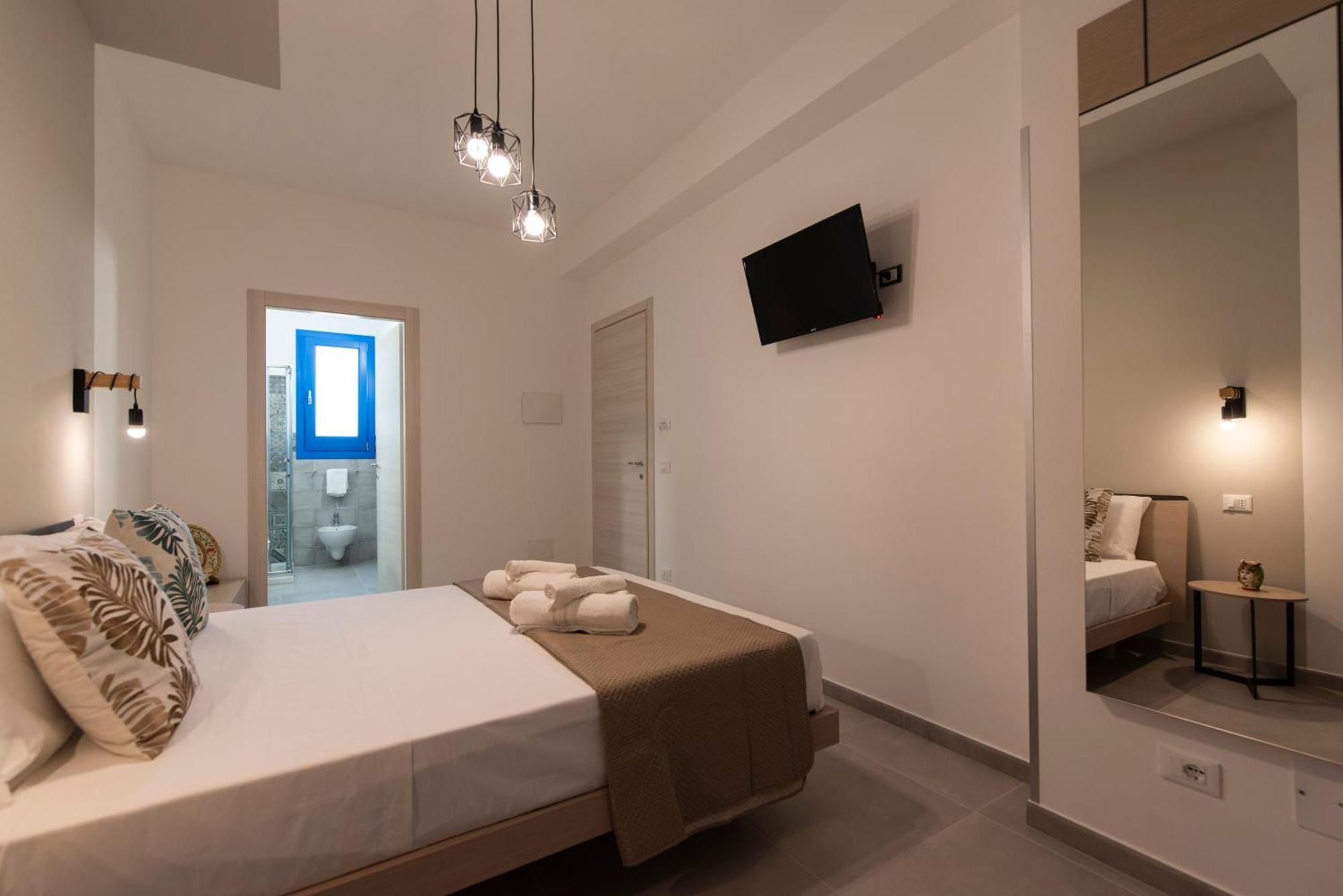 كاستيلوزو Bed And Breakfast Da Francesca المظهر الخارجي الصورة